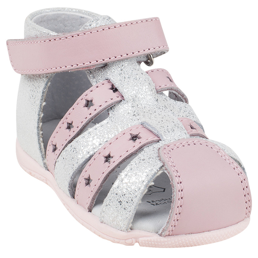 Zapatos descubiertos con velcro de cuero con estrellas de color plateado y rosa 