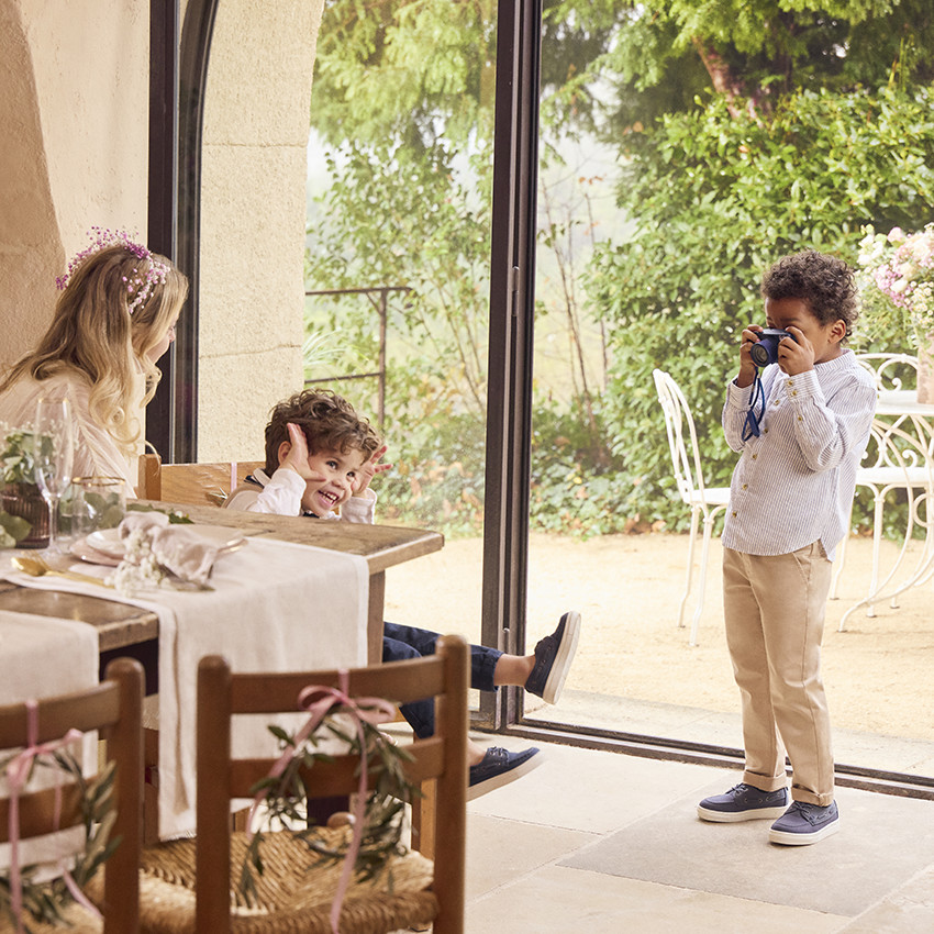 Camisa de manga larga a rayas con cuello mao para niño 