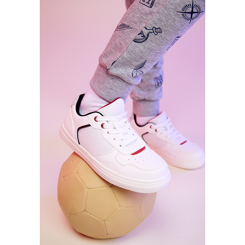Zapatillas deportivas bajas con cordones para niño  Additional Zapatillas deportivas bajas con cordones para niño