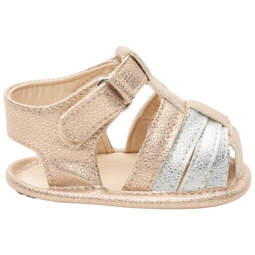 Sandalias efecto brillante 