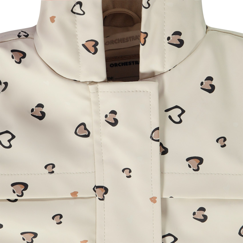 Parka goma repelente al agua con estampado de corazones para niña 
