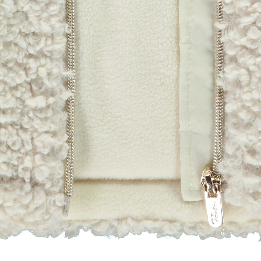 Chaqueta corta con capucha de sherpa para niña 