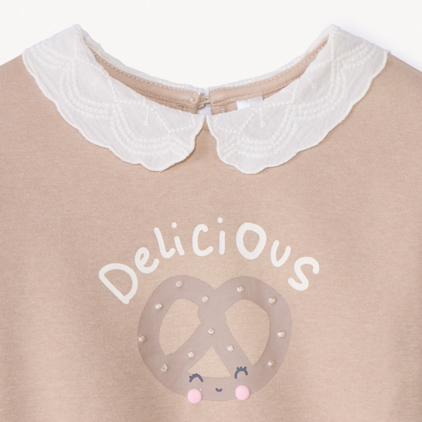 Sudadera de felpa oversize con cuello Peter Pan para niña. 
