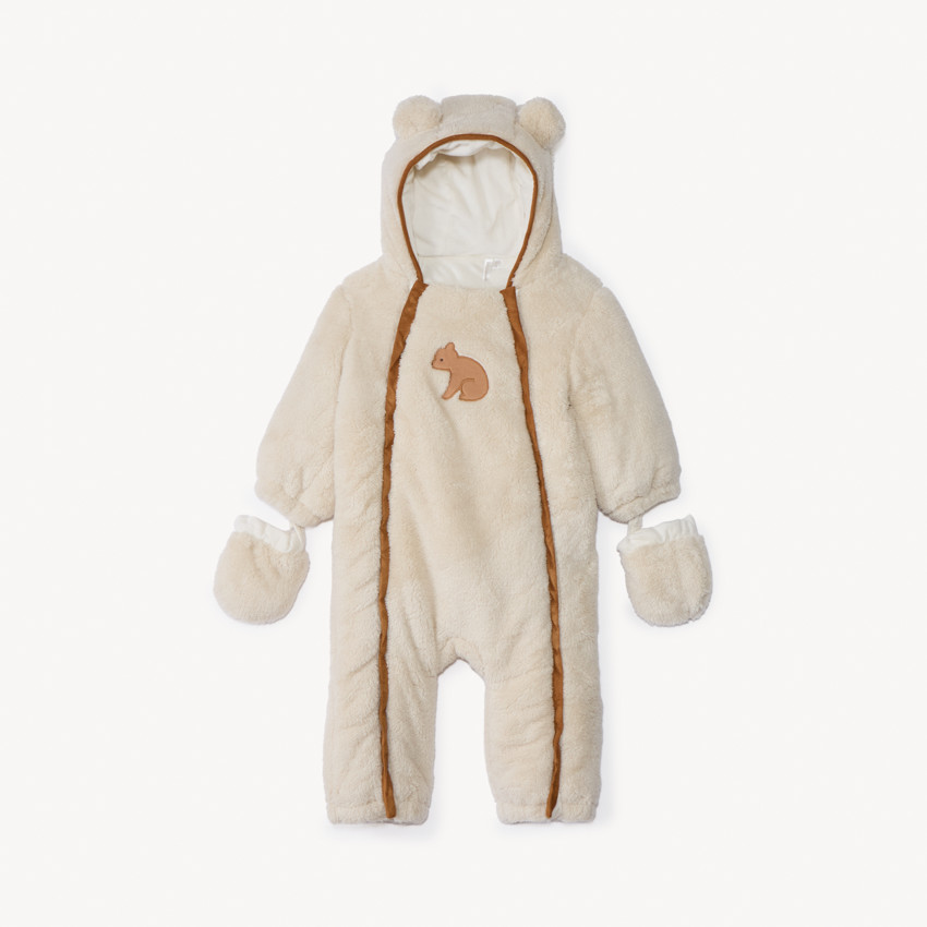 Combi-pilote de sherpa Ourson para bebé con acabados diferentes según la edad. 