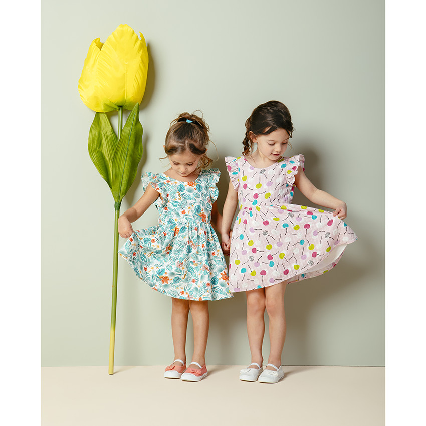 Vestido manga corta con volantes estampado cerezas all-over 