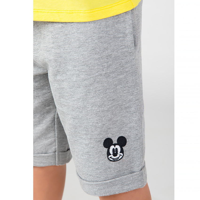 Conjunto camiseta + bermudas  Additional Conjunto camiseta + bermudas