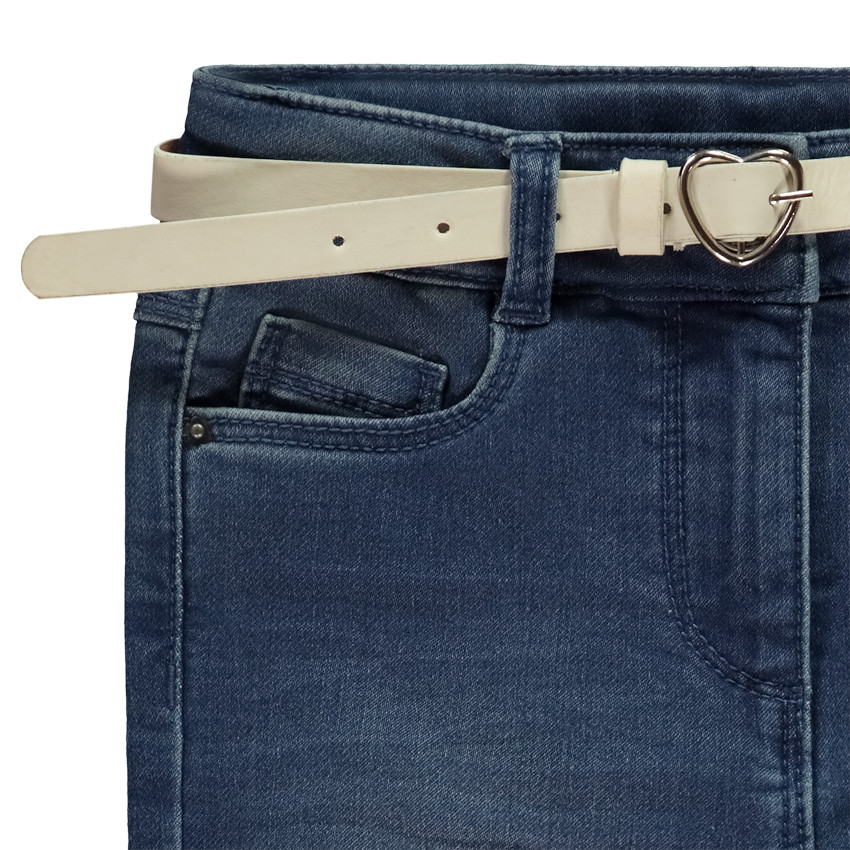 Jeans slim con cinturón de hebilla en forma de corazón para niña 