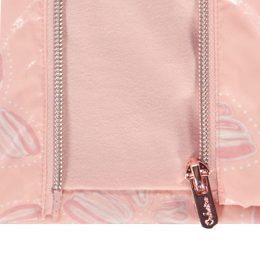 Chaqueta cortavientos estampado mariposas y forrada para niña 