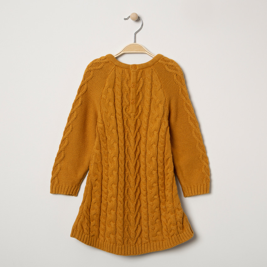 Vestido de manga larga de punto ocre con juego de puntos 
