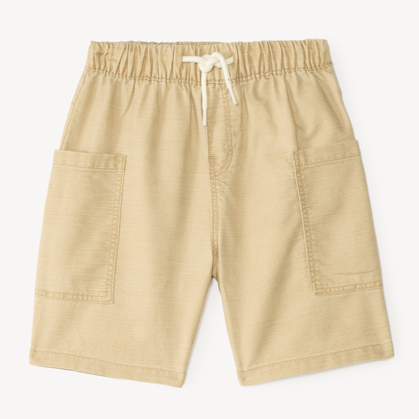 Bermudas lisas con bolsillos de carpintero para niño 
