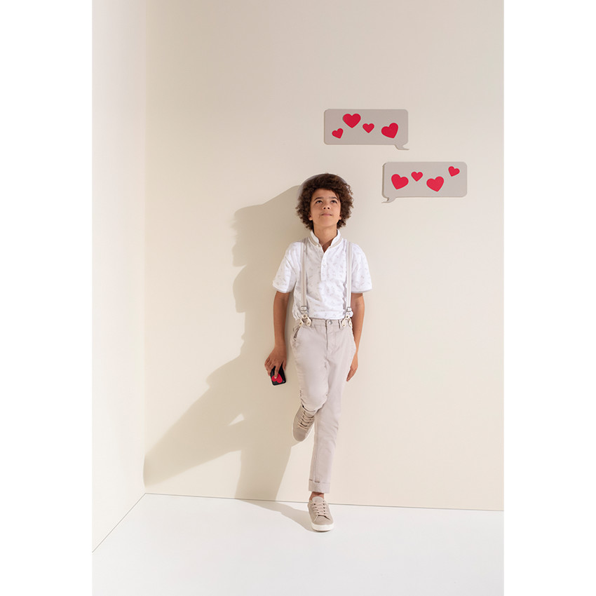 Júnior - Polo de manga corta con estampado de manos all-over con cuello mao 