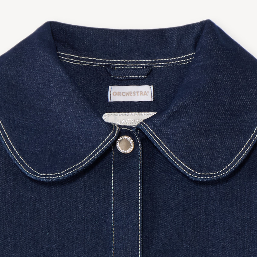 Chaqueta de mezclilla niña con cuello de camisa. 