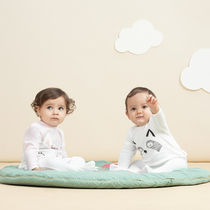 Dors-bien en velours blanc motif animal  Additional Dors-bien en velours blanc motif animal