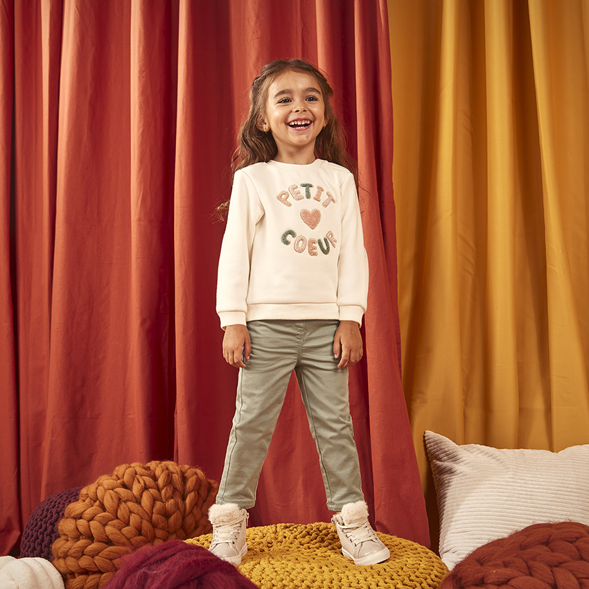 Sudadera de felpa con parches para bebé niña 