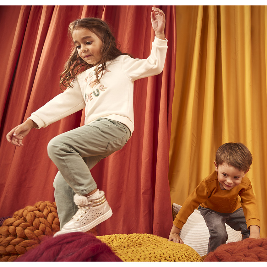 Sudadera de felpa con parches para bebé niña 