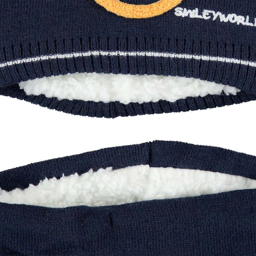 Conjunto de gorro y snood de punto con forro de borreguillo Smiley  Additional Conjunto de gorro y snood de punto con forro de borreguillo Smiley