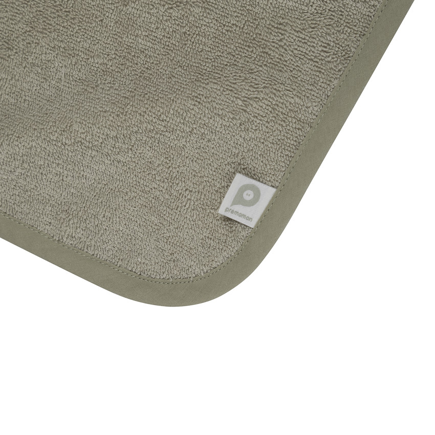 Set de baño con capa y toalla de mano La Vida en la Granja verde 