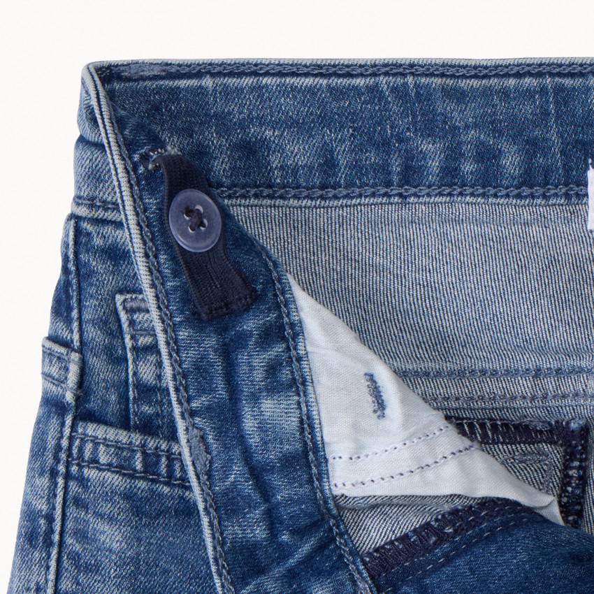 Pantalón cargo vaquero efecto desgastado con bolsillos para niño 