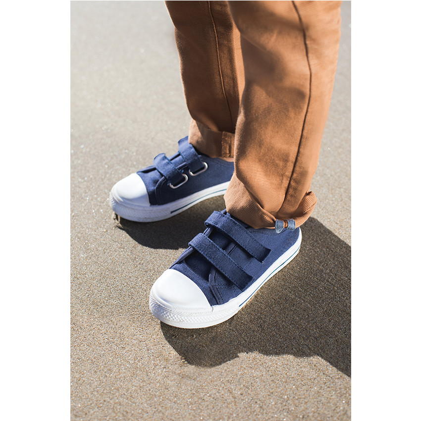 Zapatillas bajas de tela con velcro del 24 al 27 