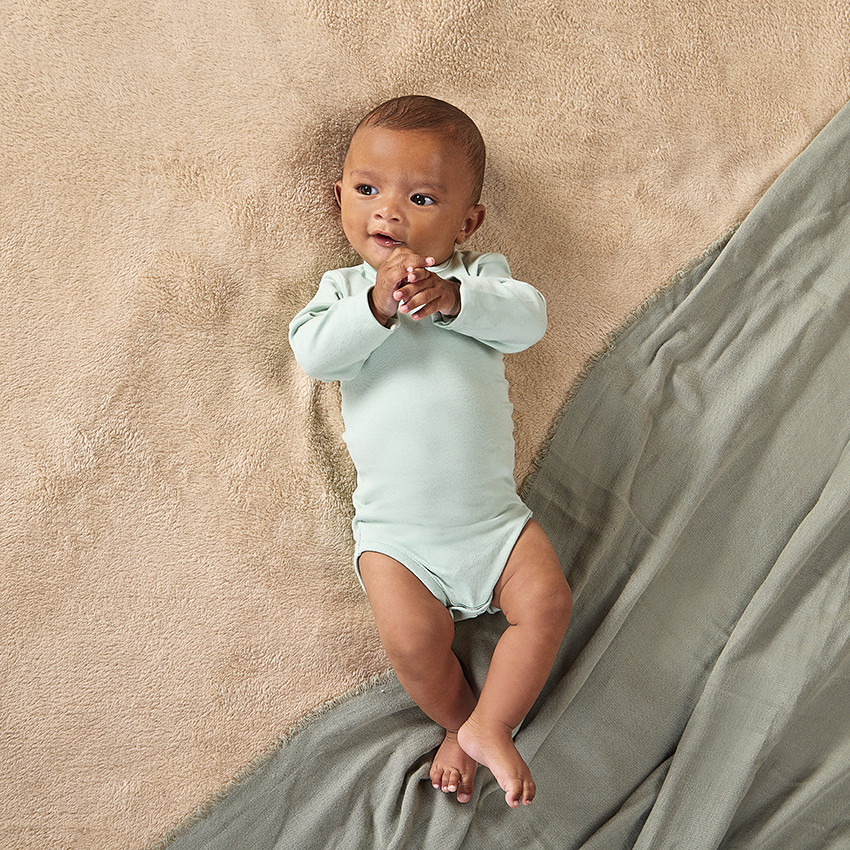 Pack de 3 bodies de manga larga lisos para bebé 