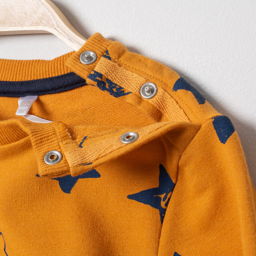 Jogging con motivo estrellas all-over 