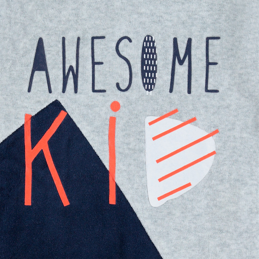 Pijama de terciopelo con mensaje estampado 