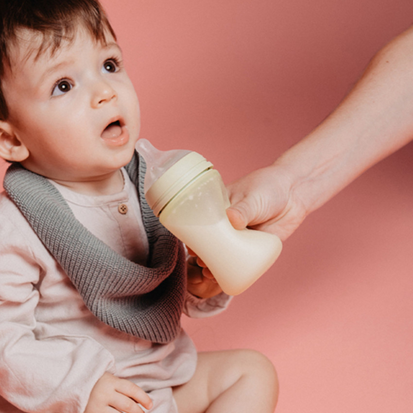 Biberón silicona Colour Essence 240ml azul claro 