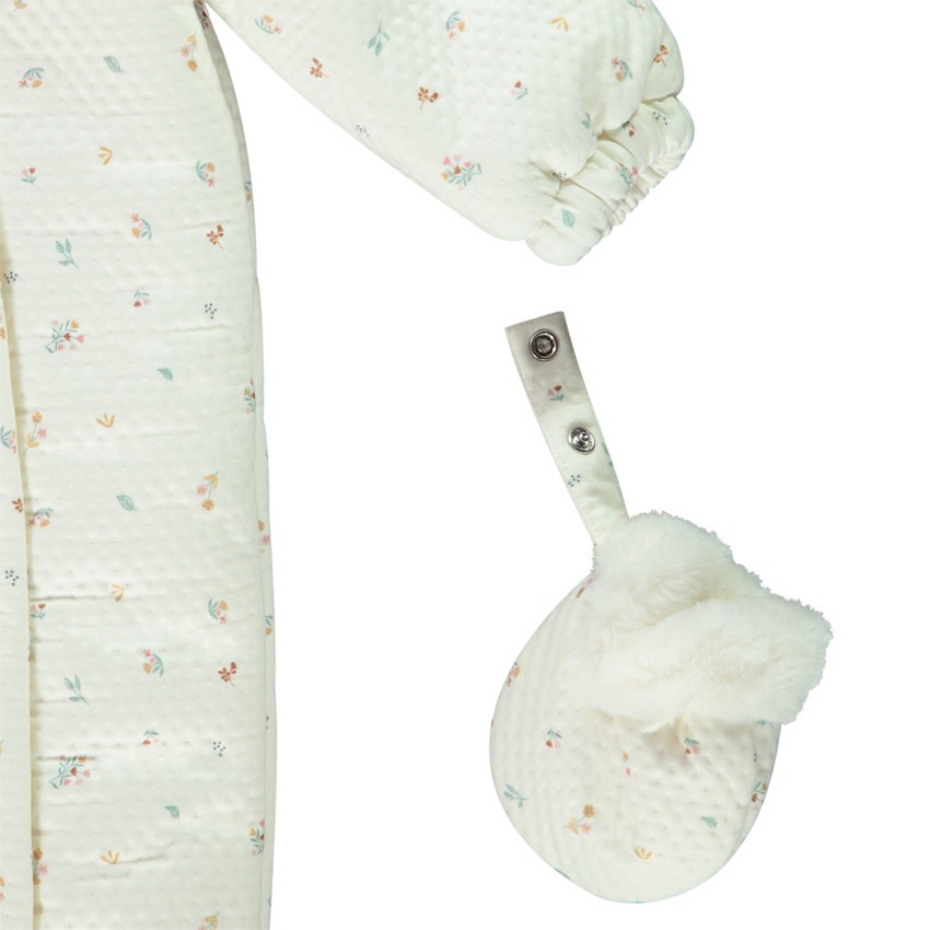 Pelele estampado de flores para bebé niña con acabados variados según la edad  Additional Pelele estampado de flores para bebé niña con acabados variados según la edad