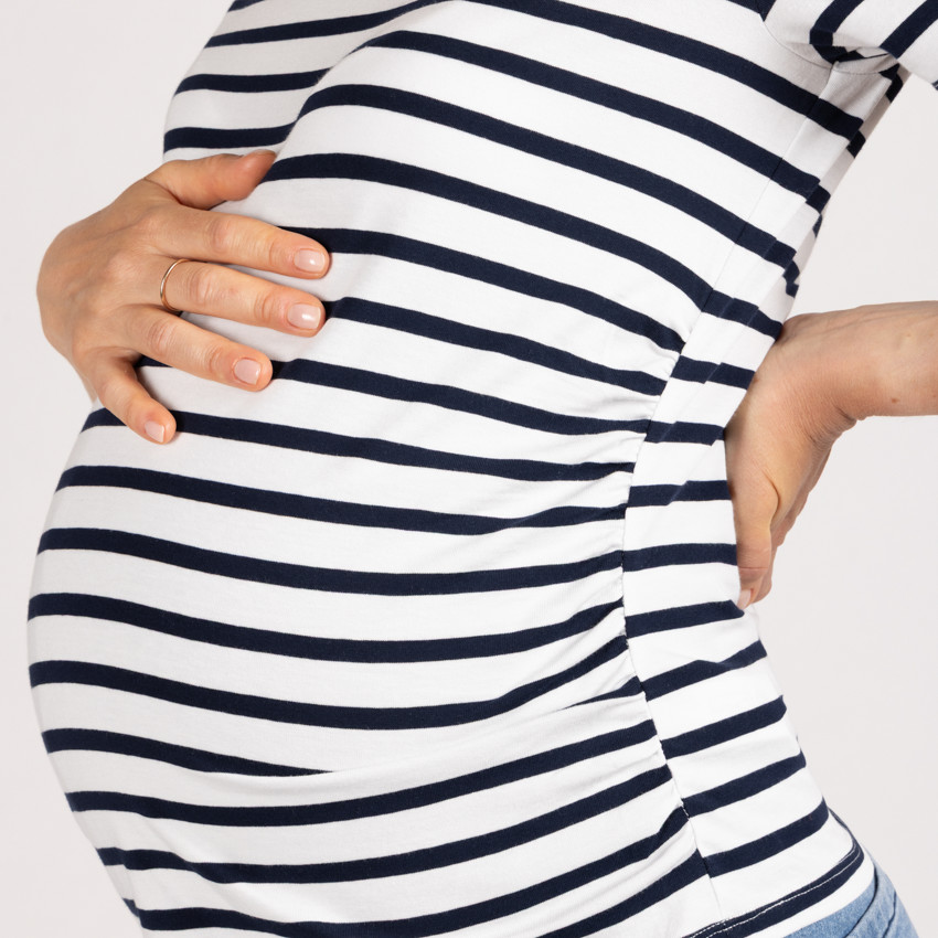 Camiseta de maternidad de manga corta con rayas 
