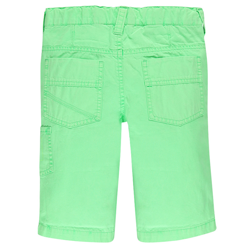 Bermuda de Twill liso con bolsillos 