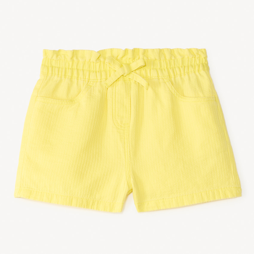 Short de tela en color sólido para niña. 