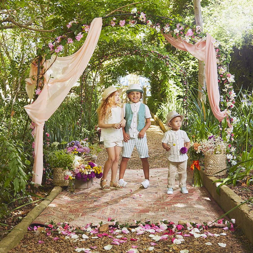 Bermudas de tela con rayas para niño 