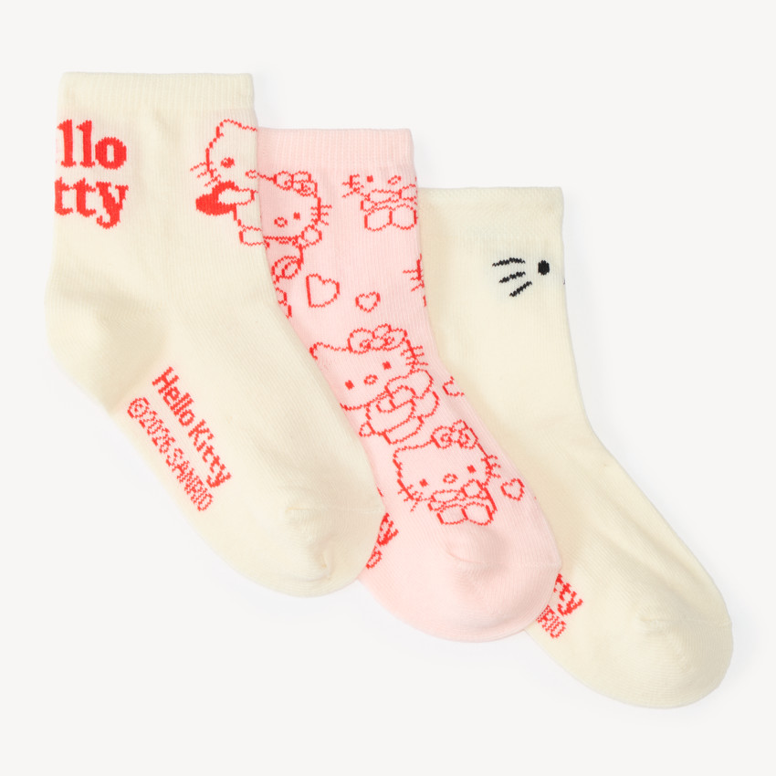 Lote de 3 pares de calcetines niña con diseños de Hello Kitty. 