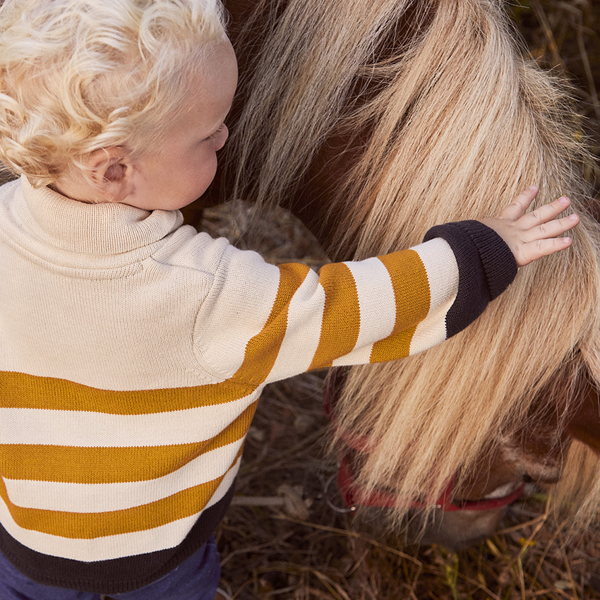 Jersey de rayas de manga larga con cuello cruzado para niño 