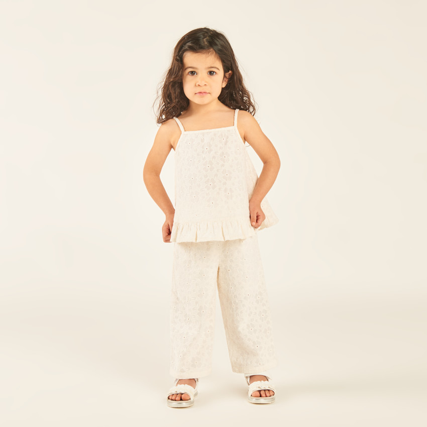 Conjunto de 2 piezas: camiseta sin mangas + pantalón de bordado inglés calado para niña bebé. 