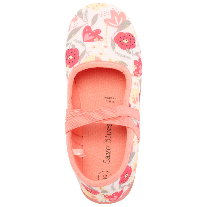Calzado ni a Zapatillas botas chanclas pantuflas botines