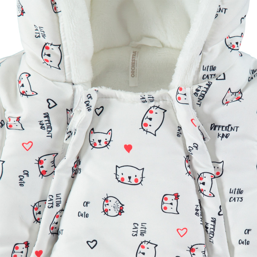 Buzo con forro de borreguito y gatos estampados all-over 