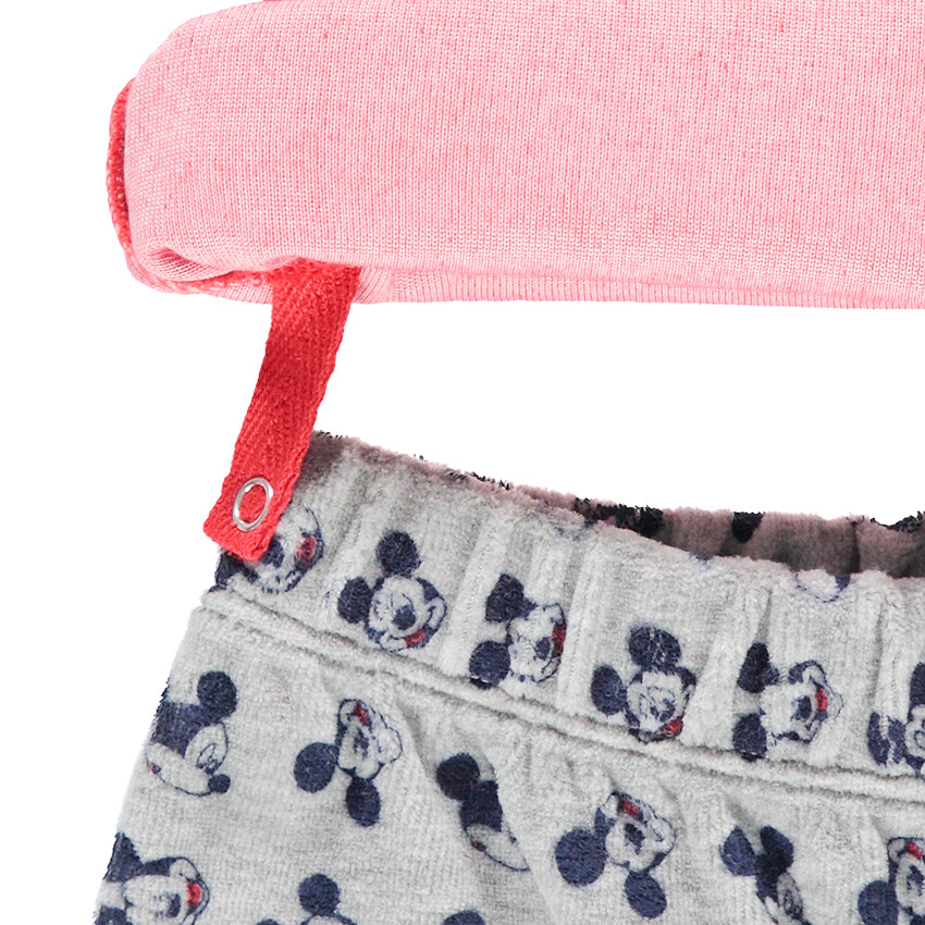 Pijama de terciopelo con estampado de Mickey ©Disney y pantalón all-over  Additional Pijama de terciopelo con estampado de Mickey ©Disney y pantalón all-over