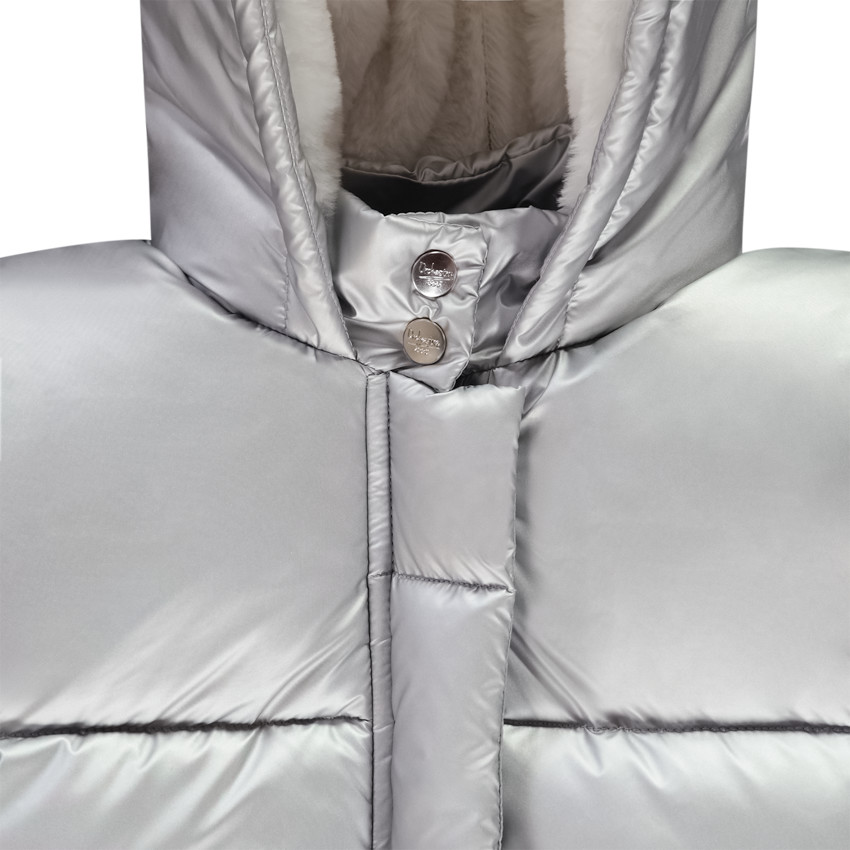 Chaqueta acolchada con capucha de tejido iridiscente forrada en sherpa para niña 