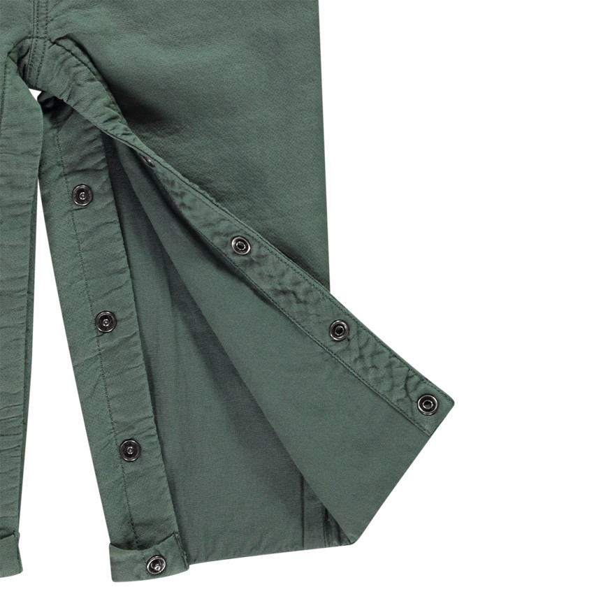 Pelele largo de tela con volcán bordado para bebé niño 