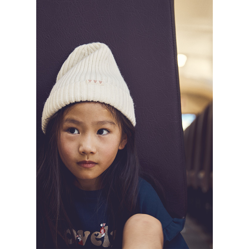 Gorro de canalé liso para niña 