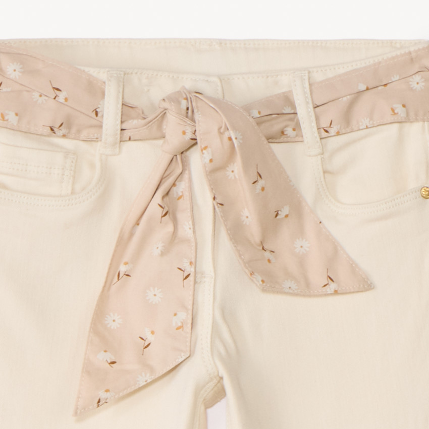 Pantalón slim con cinturilla estampada para niña 