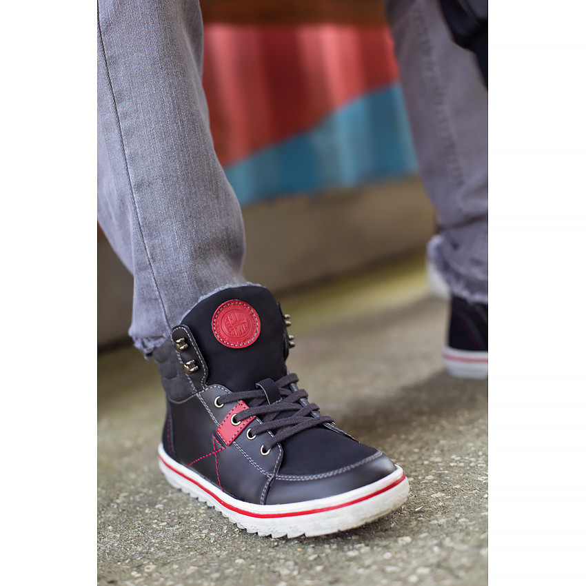 Zapatillas altas para niño con cordones y cremallera 