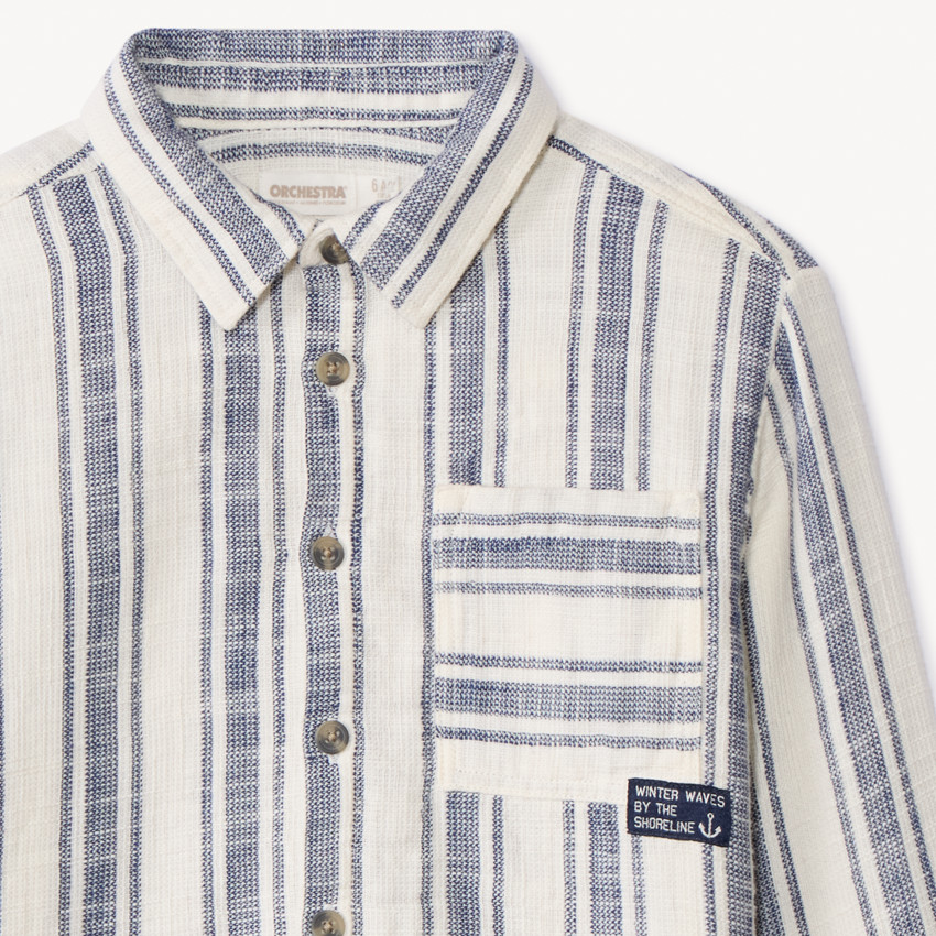 Camisa de rayas con gran bolsillo para niño 