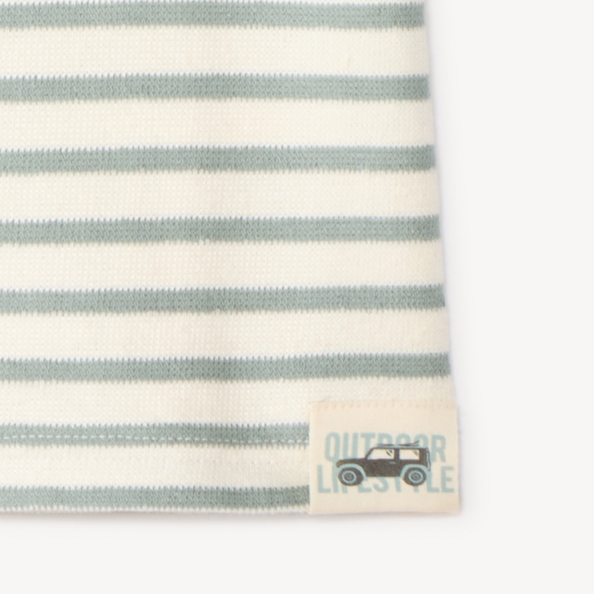 Camiseta de manga corta con cuello tipo tunecino a rayas para niño 