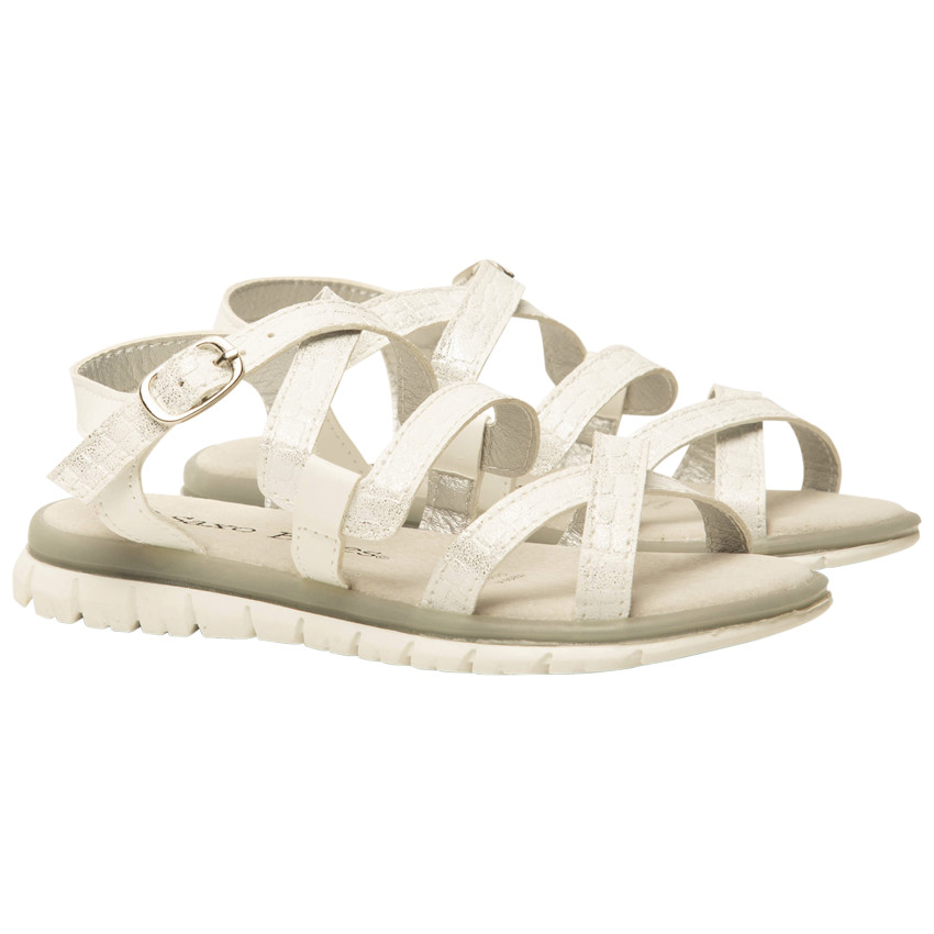 Sandalias blancas con tiras brillantes para niña 