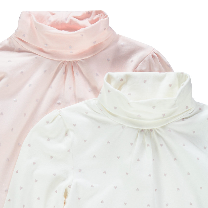 Pack de 2 camisetas interiores de cuello vuelto con estampado de corazones 