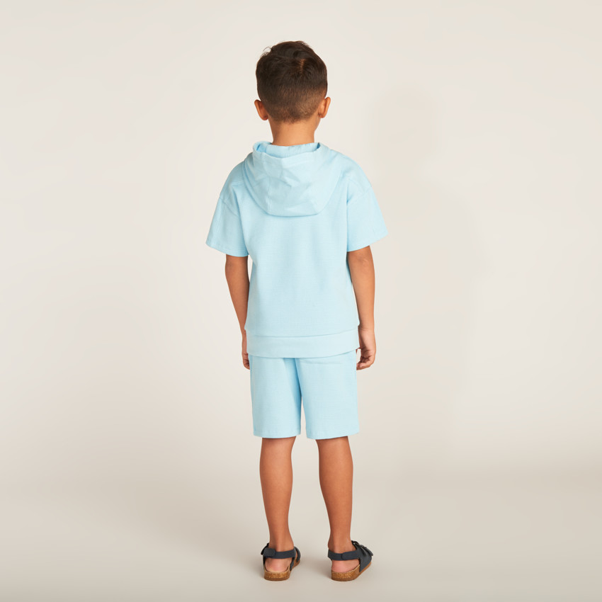 Conjunto de 2 piezas camiseta tipo sudadera + pantalón corto con estampado de surf para niño 