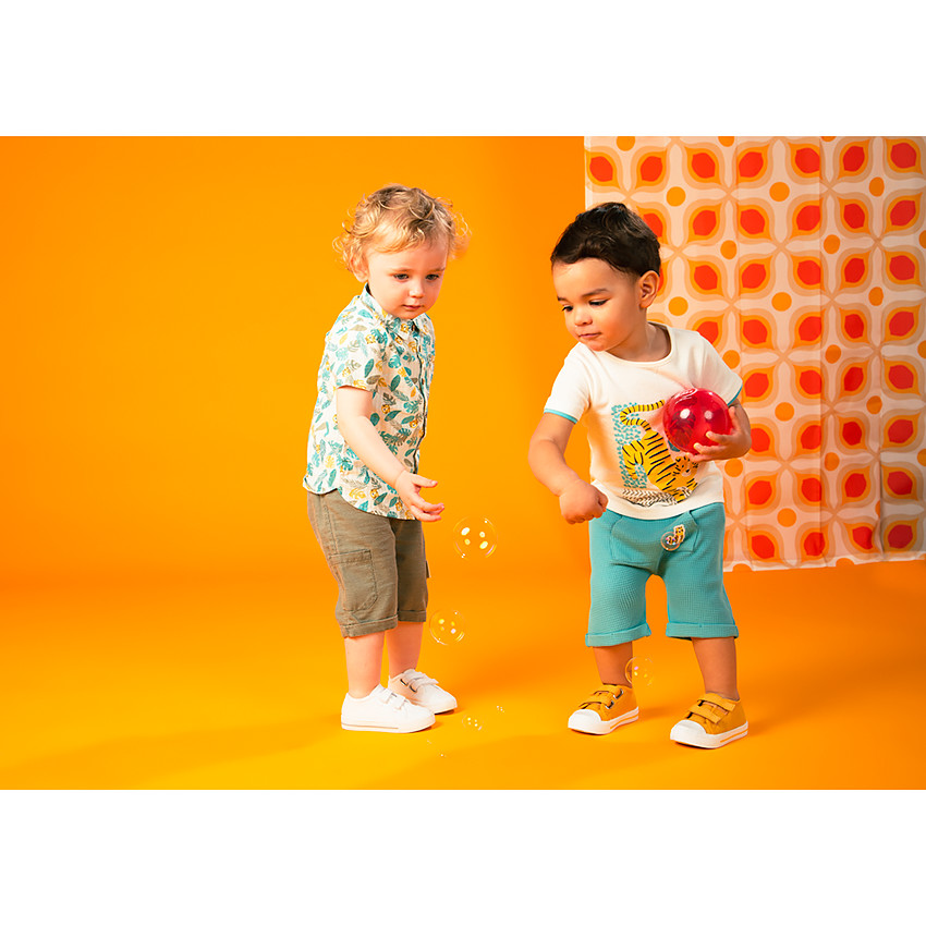 Bermudas efecto gofrado 