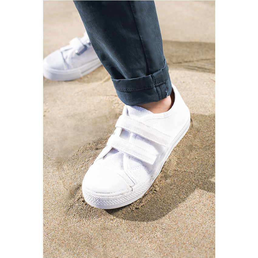 Zapatillas bajas de tela con velcro del 24 al 27 